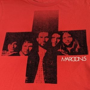 Maroon 5 Concert Red Tee with Graphics of Of the Band in a Cross Large